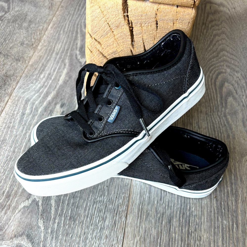 Vans youth sneakers - Size 6